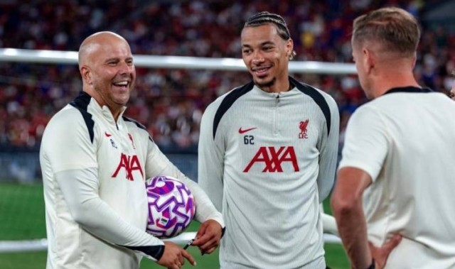 埃基蒂克：迫不及待想赢得奖杯；杰拉德大概是利物浦头号传奇吧？