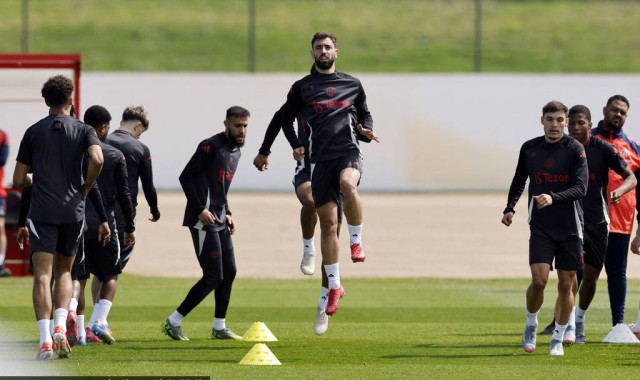 曼联£170.5m豪购后的梦幻阵容：重建之路能否成功？